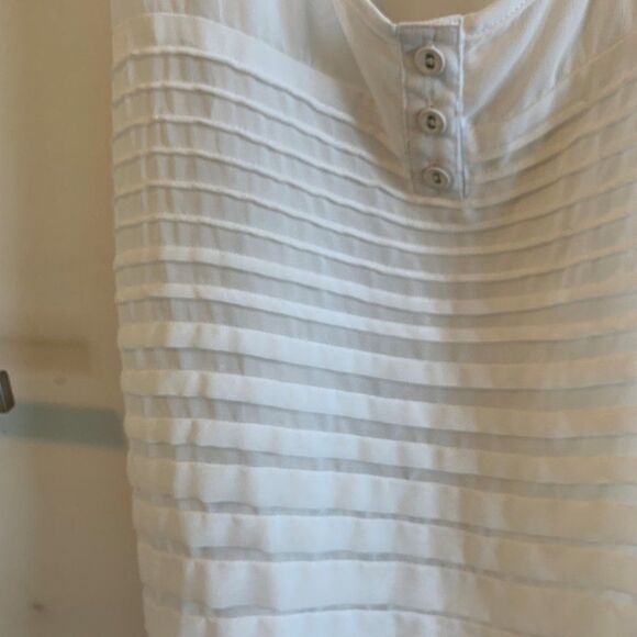 Mendocino swing top flowy, sleeveless, sz M, pleat detail, for layering,… - Picture 2 of 16